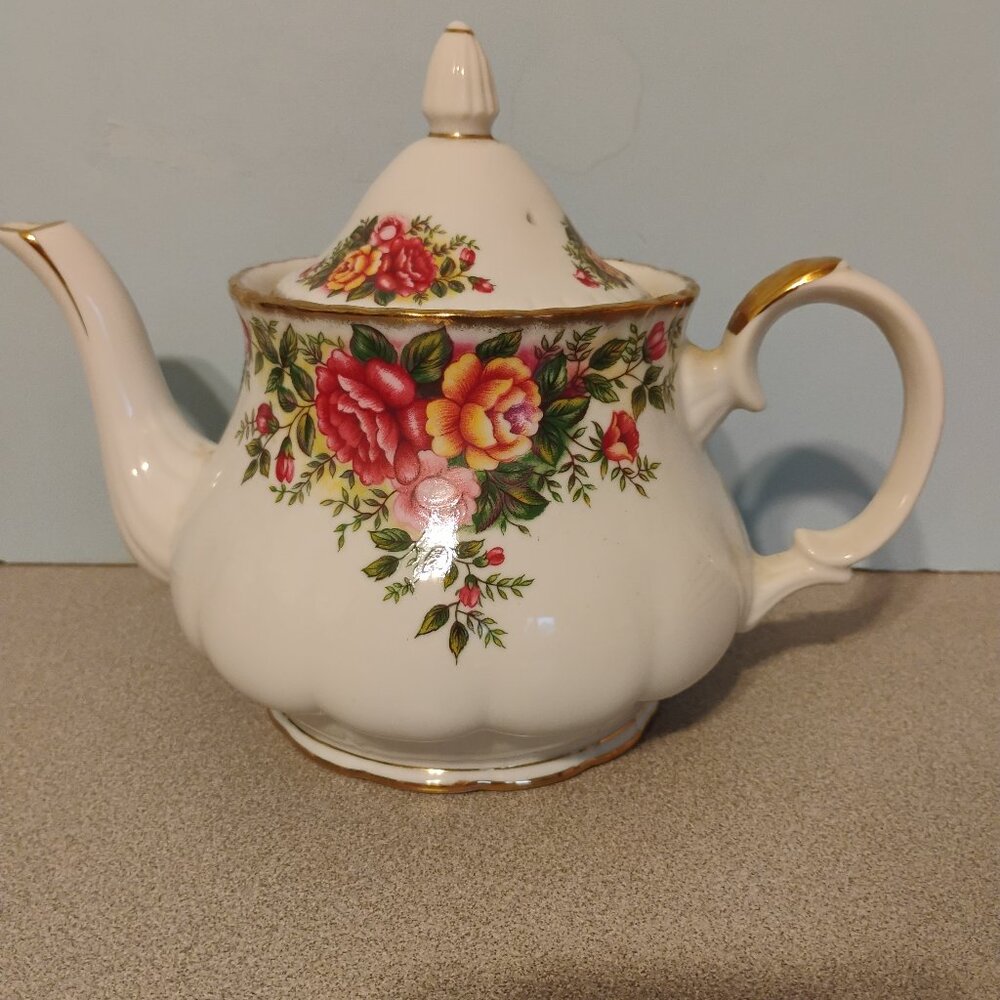 Robinson Design Group Fine China English Gardens Teapot Vintage Hand Painted